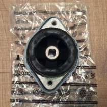Опора коробки передач 8D0399151M VAG, в Москве