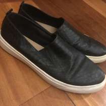 Слипоны Stradivarius, в Москве