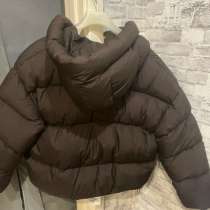 Продам пуховик новый!, в Москве
