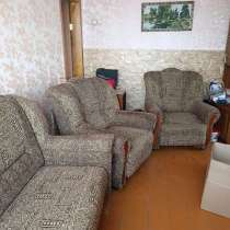 Продается диван и два кресла, в Москве