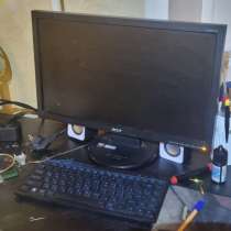 Продам старенький компьютер с монитором, в Саратове