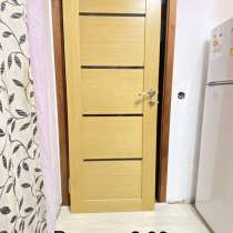 Продам дверное полотно недорого состояние идеальное, в Владивостоке