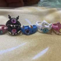 Колечки с глазами, с некотырых слезла краска б/у, в Тюмени