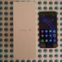 Продам Смартфон Huawei Honor 8, в Москве
