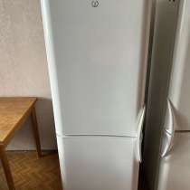 Холодильник Indesit, в Ростове-на-Дону