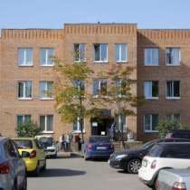 Офисное здание с участком, в Санкт-Петербурге