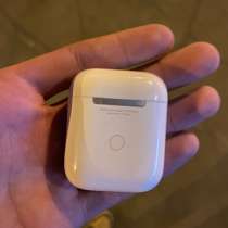 Airpods 2 with wireless charging, в Москве