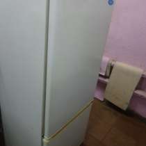 Холодильник б/у Бирюса, в Омске