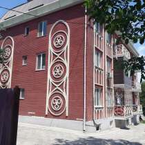 Продаю новую 3км.кв. таунхаус (в квартире два уровня) 70м², в г.Бишкек