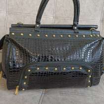 Сумка -саквояж черная лак, в Красноярске