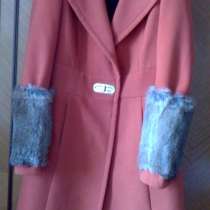 Пальто демисезонное Roberta Biagi, размер 44, в Москве