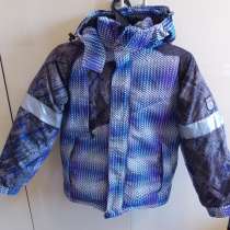 Продам зимнюю куртку б/у для мальчика 8-10 лет. Рост 140 см, в Лиски
