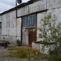Здание мастерской по ремонту строительных машин и механизмов, в Печоре