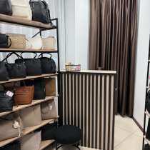 Ресепшен с тумбочкой, в г.Усть-Каменогорск