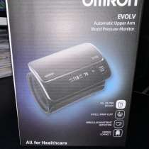 Тонометр OMRON EVOLV HEM-7600T-E, гарантия, чек, как новый, в Балашихе
