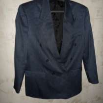Пиджак темно-синей расцветки в отличном состоянии!, в Самаре
