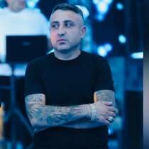 Гарик, 40 лет, хочет познакомиться – Гарик, 40 лет, хочет познакомиться, в Москве