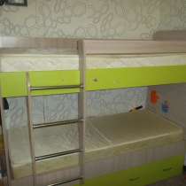 Продам 2-х ярусную кровать, в Красноярске