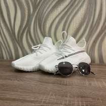 Adidas Yeezy boots 350, в Москве
