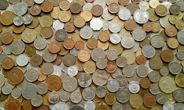 Иностранные монеты в Москве фото 5