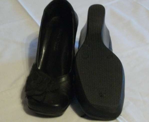 Дизайнерские черные туфли на платформе. Размер 34 в Александрове