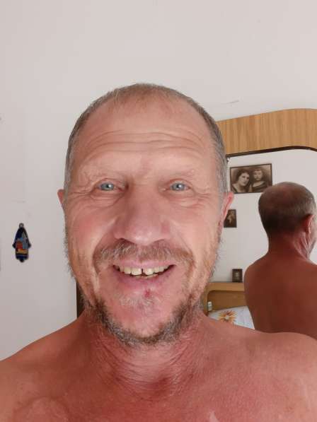 Юрий, 66 лет, хочет пообщаться в 