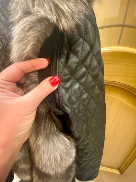 Женская куртка-трансформер из натуральной кожи с ремнём в Москве фото 4