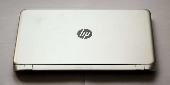 Ноутбук HP PAVILION 15-p010sr