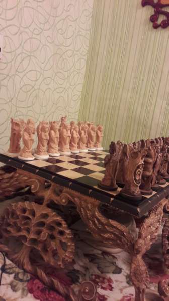 Продам шахматы ручной работы из кедра в Сочи