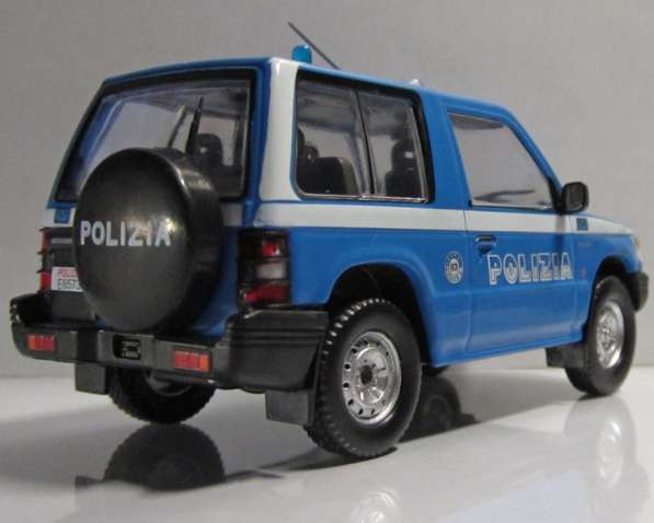 Полицейские машины мира спец. выпуск №4 MITSUBISHI PAJERO в Липецке фото 7