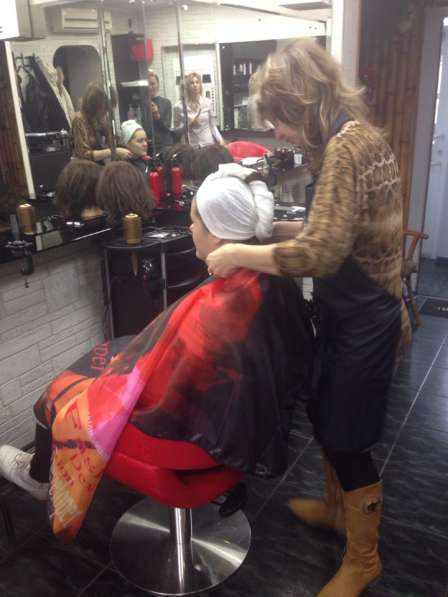 Курс повышения парикмахеров, практика на моделях Домодовская в Москве фото 11