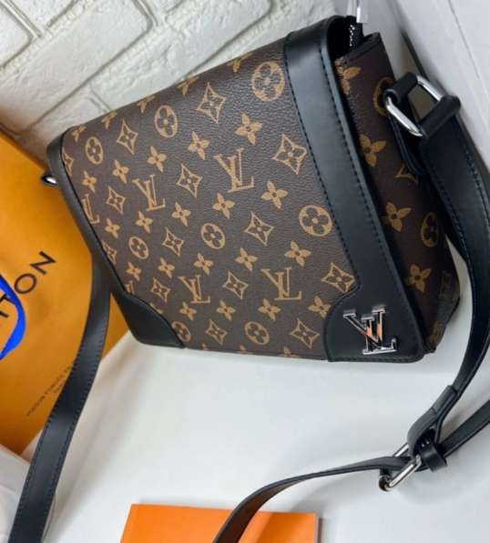 Сумка Luis Vuitton