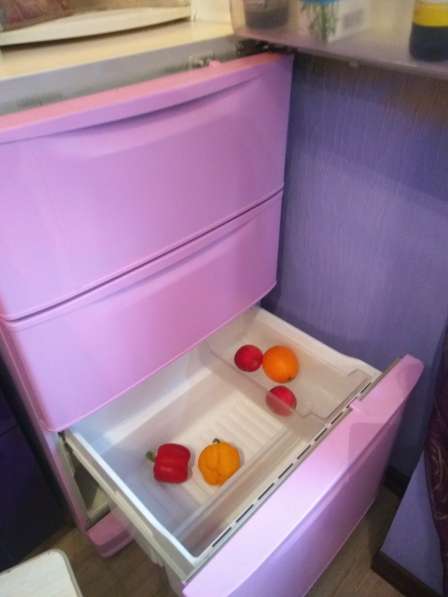 Холодильник Шарп (Япония) в Владивостоке
