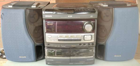 Продаю музыкальный центр Aiwa в Краснодаре