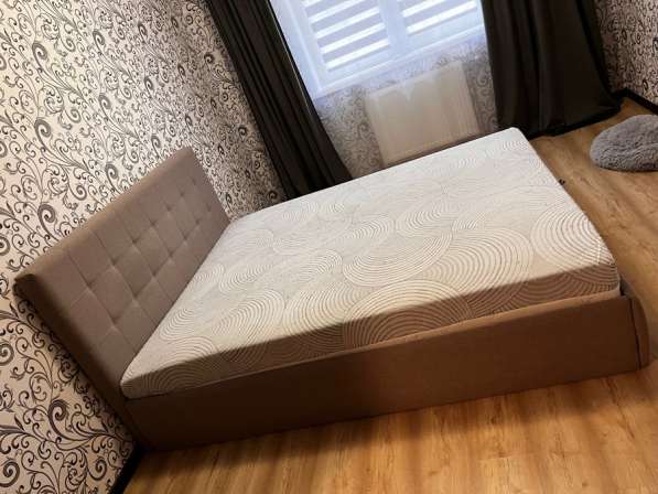 Продам кровать с матрасом в фото 5