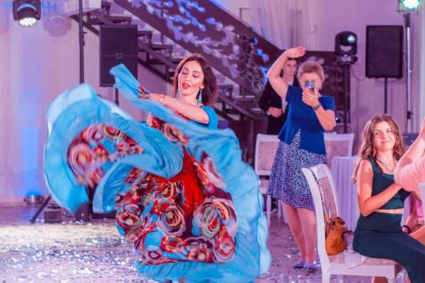 Цыганский коллектив в фото 12