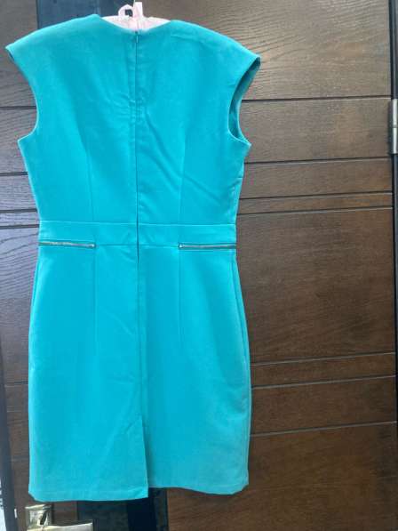 Продам платье в Пскове