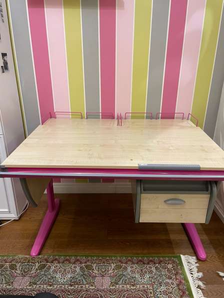 Продам стол для школьника в Москве фото 3