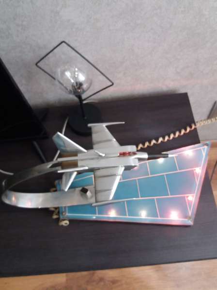 Продам макет самолёта Миг 25 на импровизированной взлётке в фото 4
