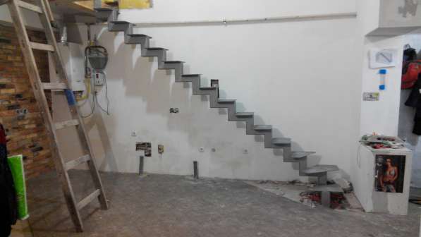 Лестницы на металлокаркасе под заказ в фото 10