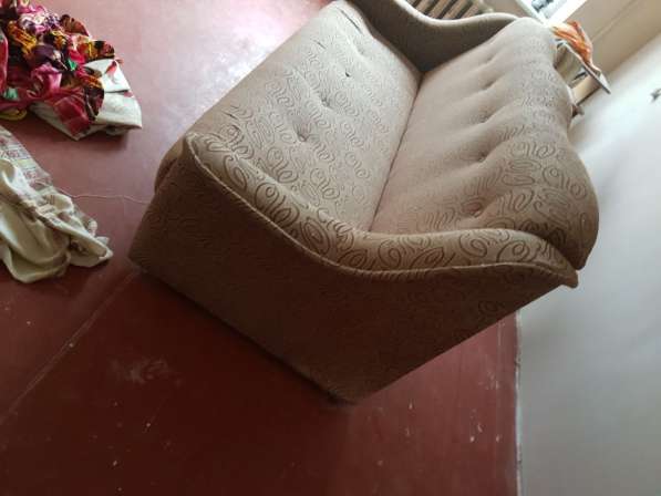 Продам диван б/у в хорошем состоянии в фото 3