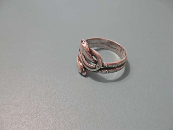 Кольцо со сплетенными змеями (серебро 925 пробы) в 