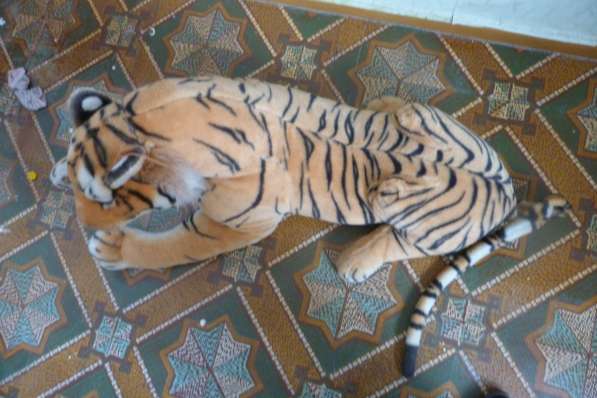 Продам детскую игрушку тигра НЕДОРОГО в Братске фото 3