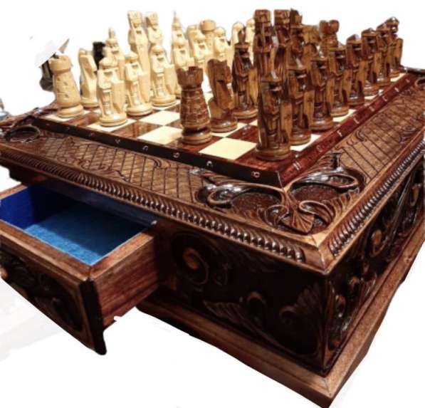 Шахматный стол в Казани
