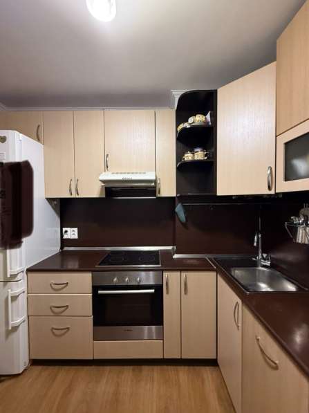 Кухня с бытовой техникой