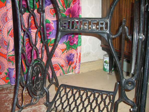 Столик на станине SINGER в г. Алапаевск в Нижнем Тагиле фото 5