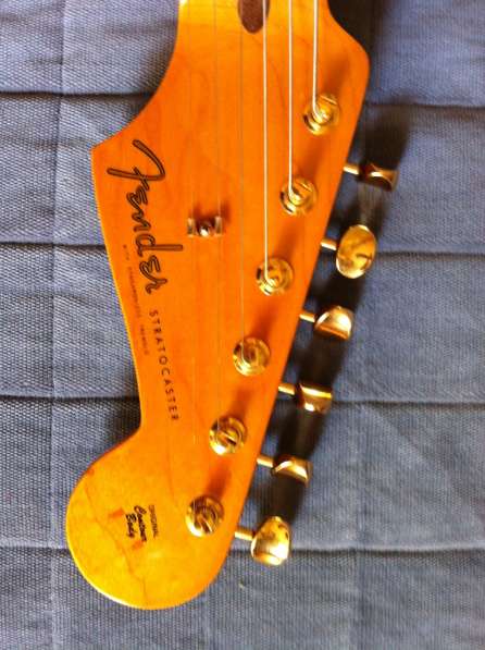 Fender 60th Anniversary Stratocaster в Москве фото 7