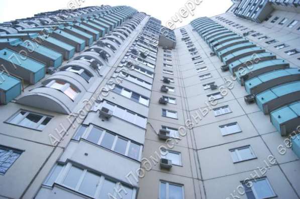 Продам трехкомнатную квартиру в Москва.Жилая площадь 89 кв.м.Этаж 4.Есть Балкон.