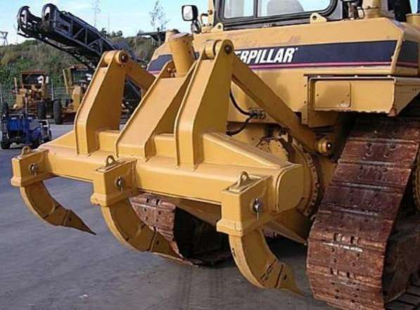 Клык - рыхлитель тройной к CAT D6