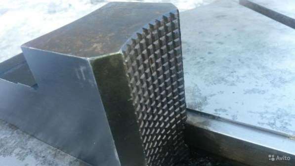 Токарные патроны. стол поворотный 700мм. плита магнитная в Петрозаводске фото 3